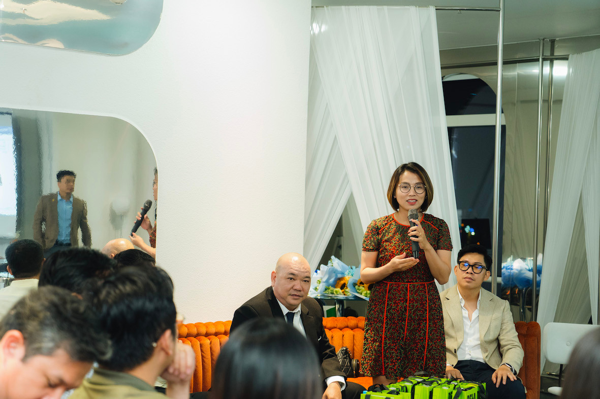 Đại diện Nhà tài trợ vàng