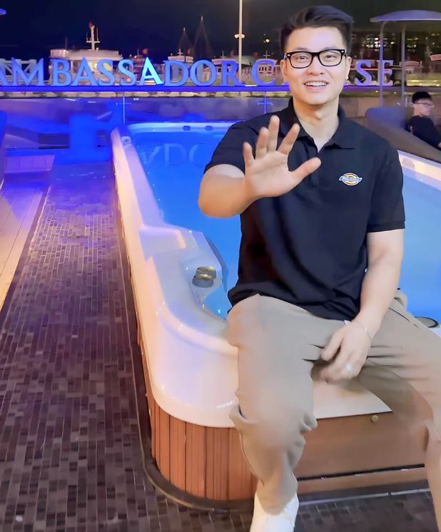 Tiểu sử Ninh Anh Bùi - Chú Ninh hài hước