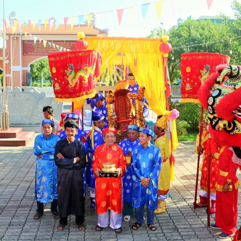 Lễ hội Kỳ Yên Bến Tre thu hút lượng lớn người dân và khách du lịch tham dự