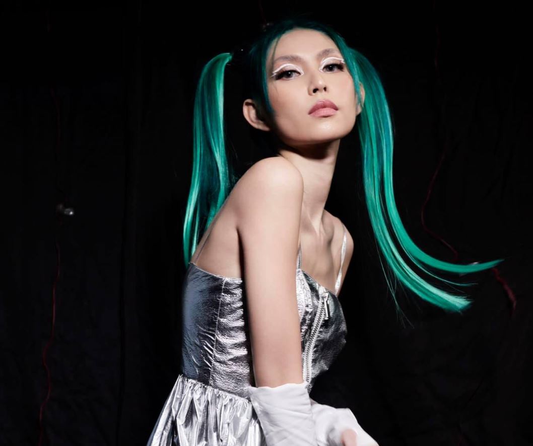 Tiểu sử Thùy Dương TyhD từng là sinh viên thiết kế đồ họa trường Arena Multimedia