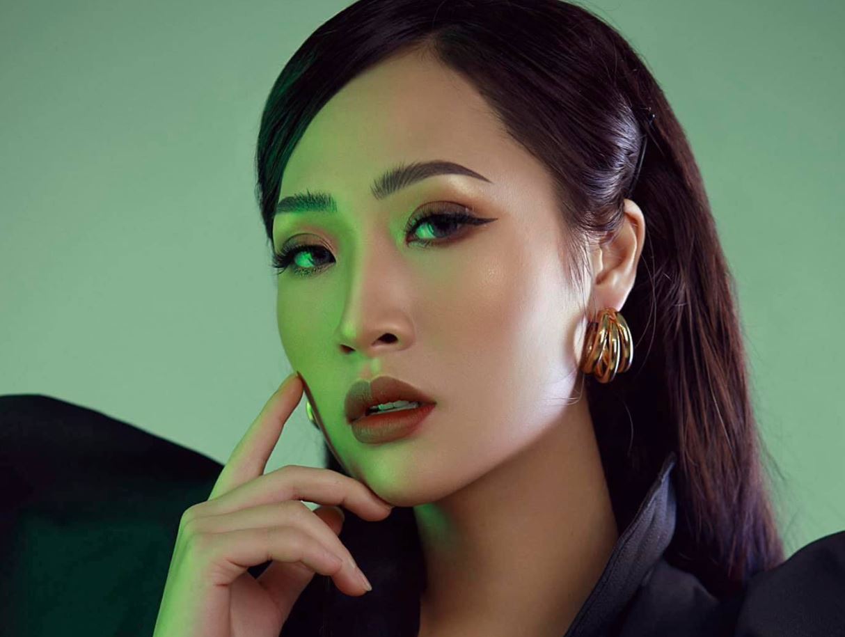 Tiểu sử Thương Cin có tên thật Thân Hoài Thương sinh ngày 21/05/1995 tại Hà Thành