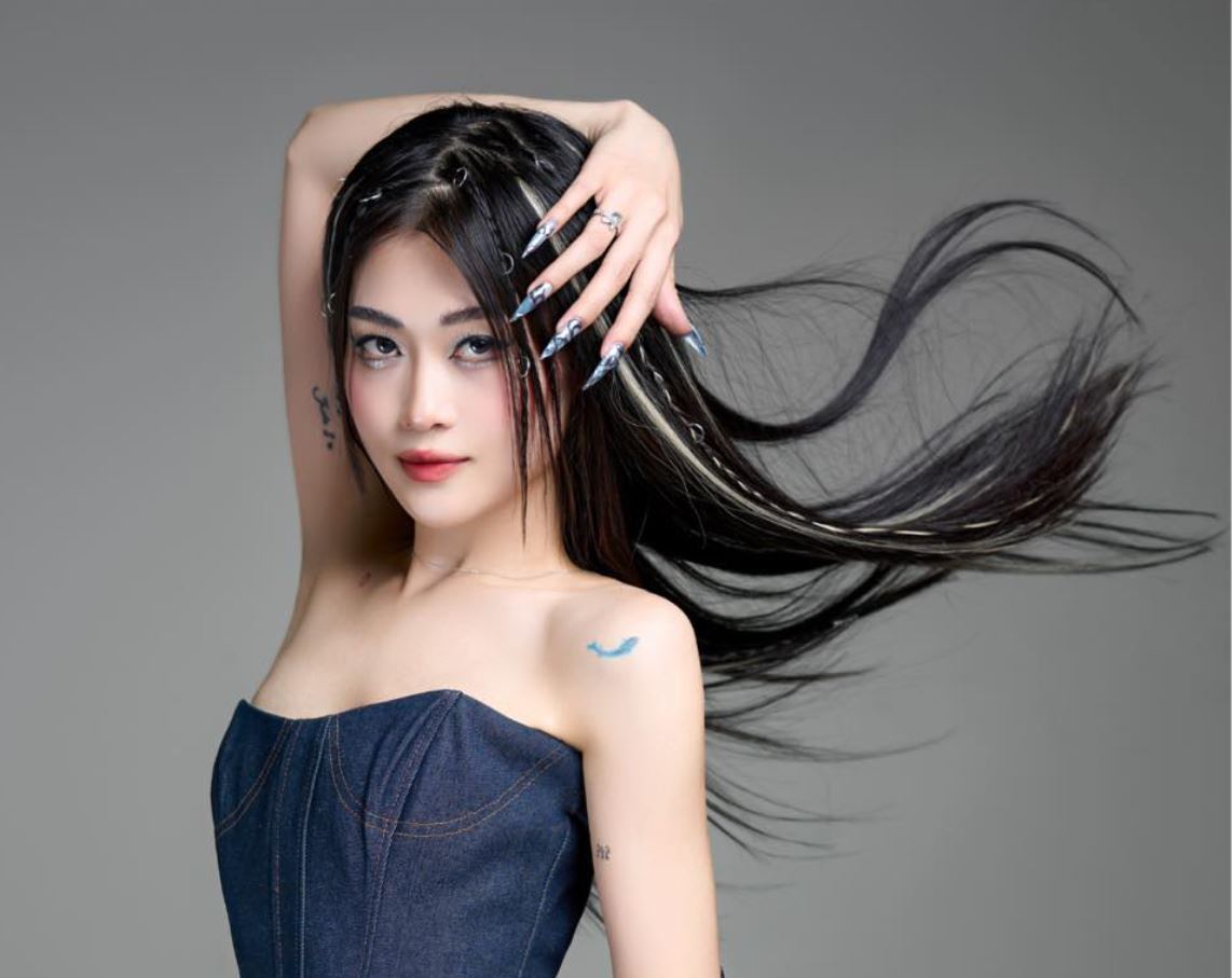 Tiểu sử Hảo Thỏ xuất thân trong gia đình không mấy khá giả nên phải cố gắng nhiều