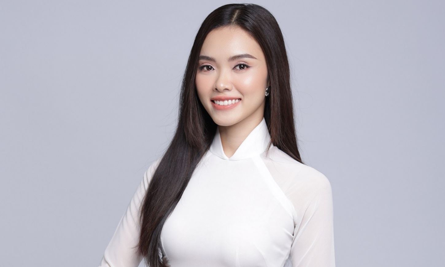 Tiểu sử Lê Phan Hạnh Nguyên tốt nghiệp hệ cử nhân tại Đại học Hoa Sen