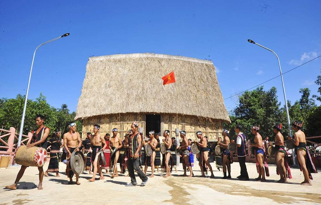 Lễ hội Puh Hơ Drih của người Ba Na thu hút đông đảo người dân tham gia