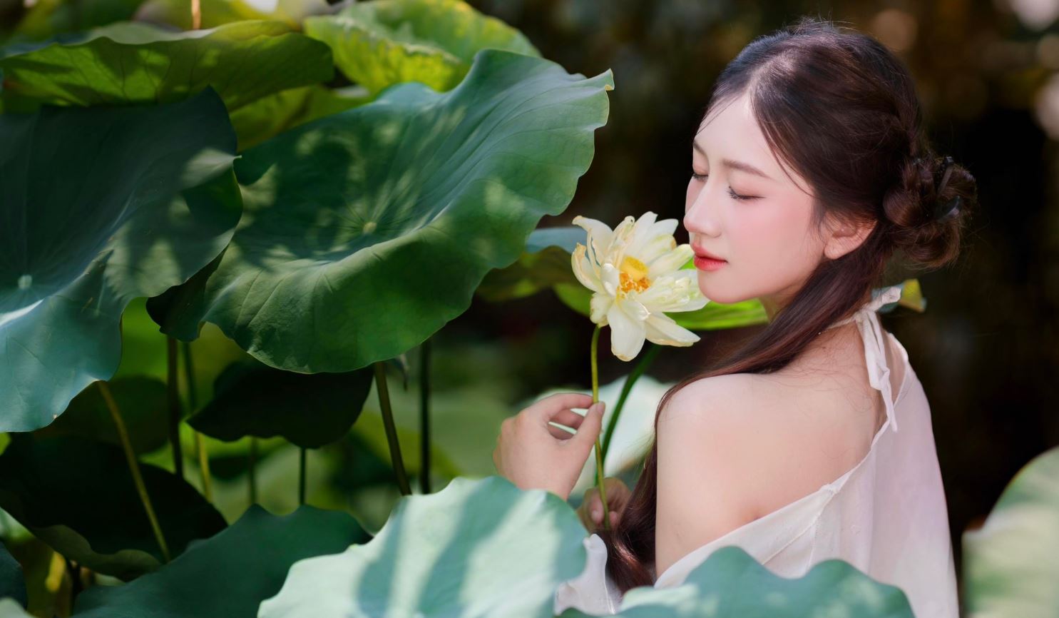 Tiểu sử Lê Thị Ánh Tuyết sinh năm 2001 đến từ mảnh đất hiếu học Nghệ An, Việt Nam