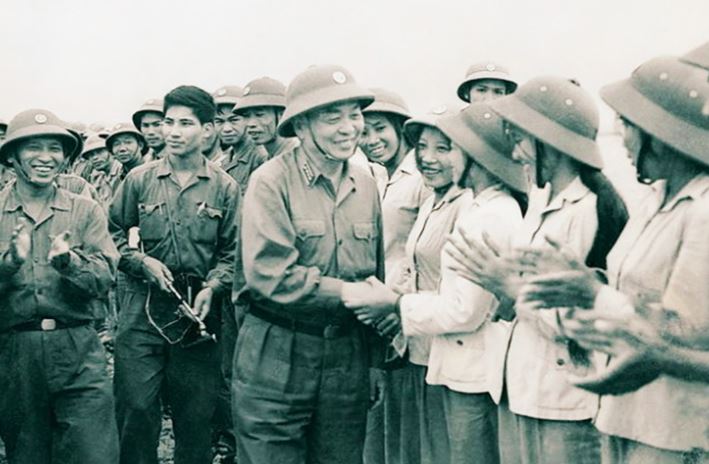 Võ Nguyên Giáp đã có công lao to lớn đối với sự nghiệp cách mạng của Đảng và dân tộc, uy tín lớn trong và ngoài nước