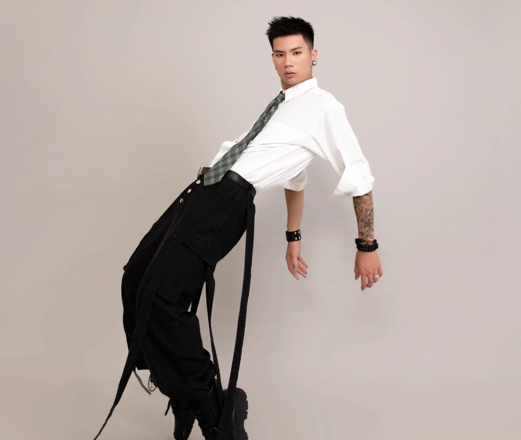 Tiểu sử Đặng Quân Street Dance sinh năm 2000 đến từ Hà Nội, Việt Nam