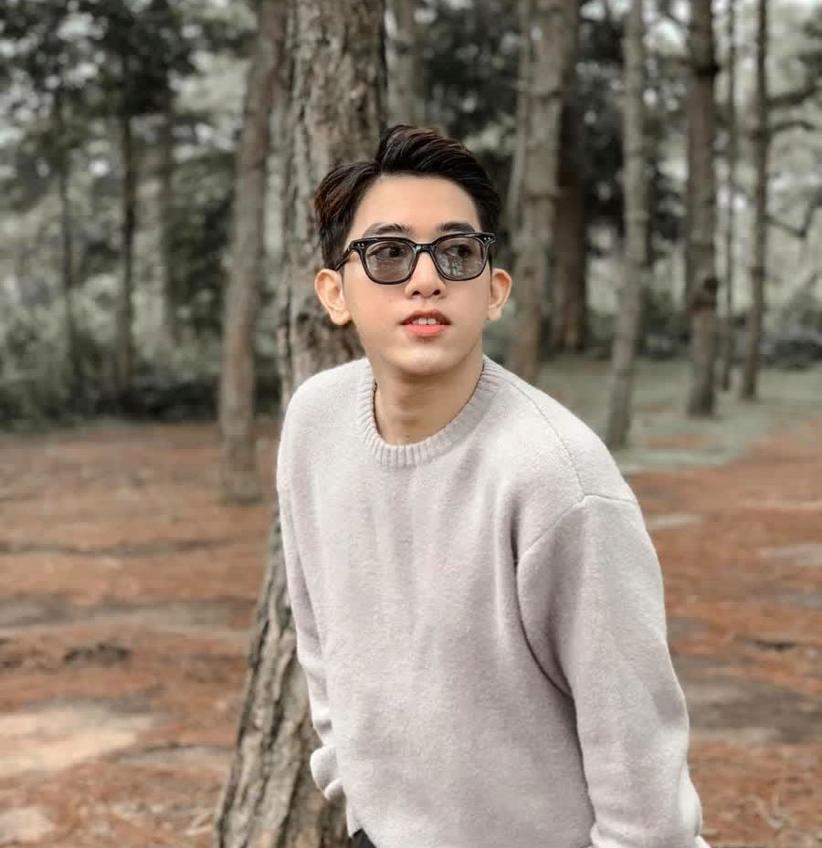 Nam Tiktoker Hoàng Anh Panda rẽ sang Food Reviewer Nam Tiktoker Hoàng Anh Panda rẽ sang Food Reviewer