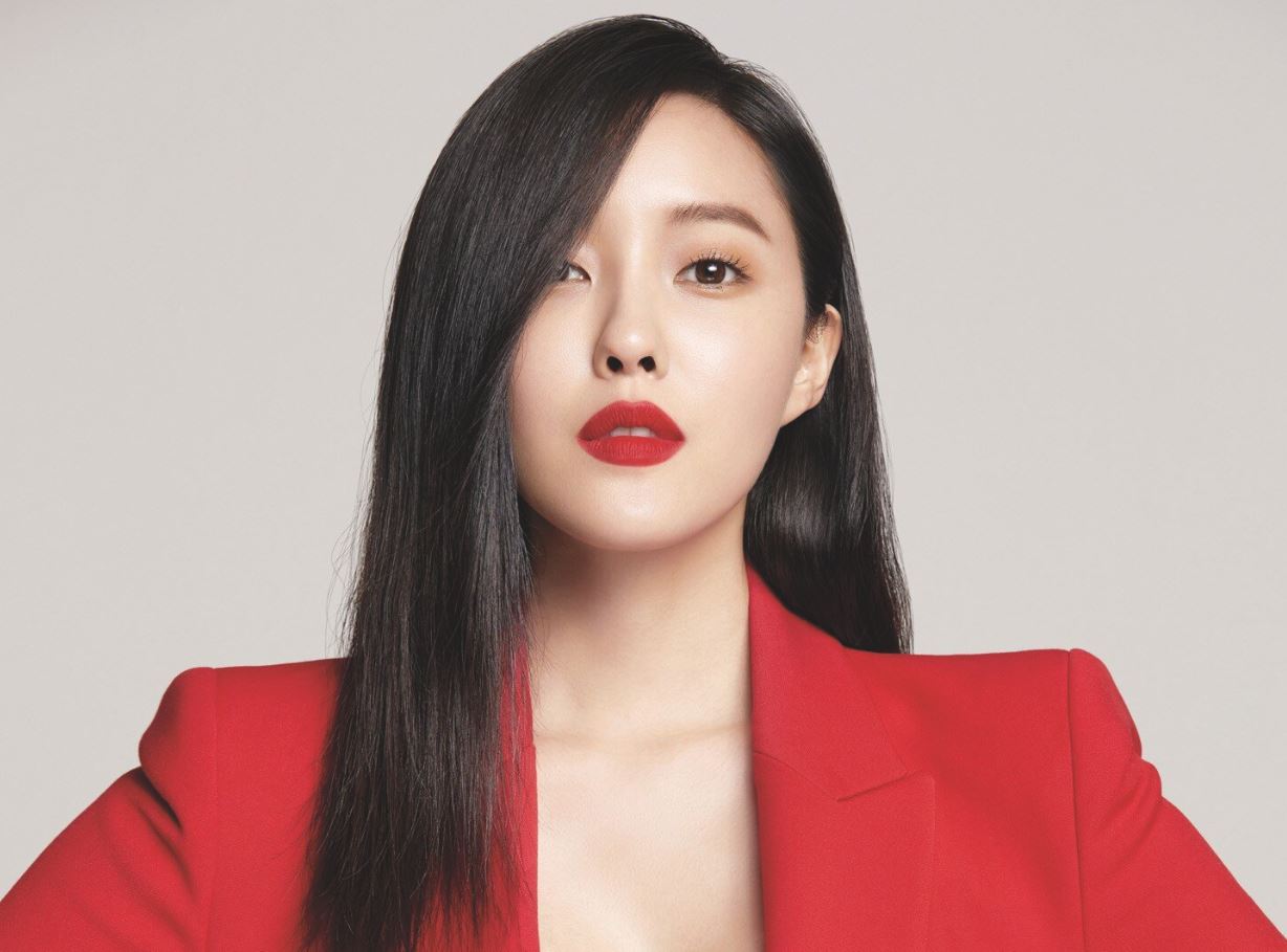 Tiểu sử Hyomin có tên thật Park Sun - young sinh ngày 30/05/1989 tại Busan, Hàn Quốc