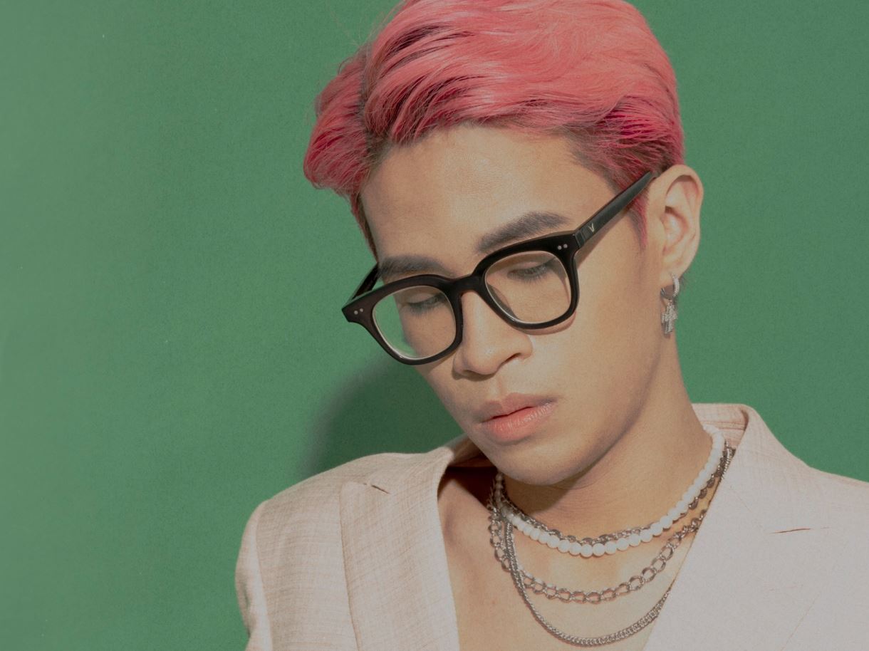 Tiểu sử Hiếu Shyn Tiktok có tên thật là Phạm Minh Hiếu sinh ngày 31/4/2000 ở Hà Thành