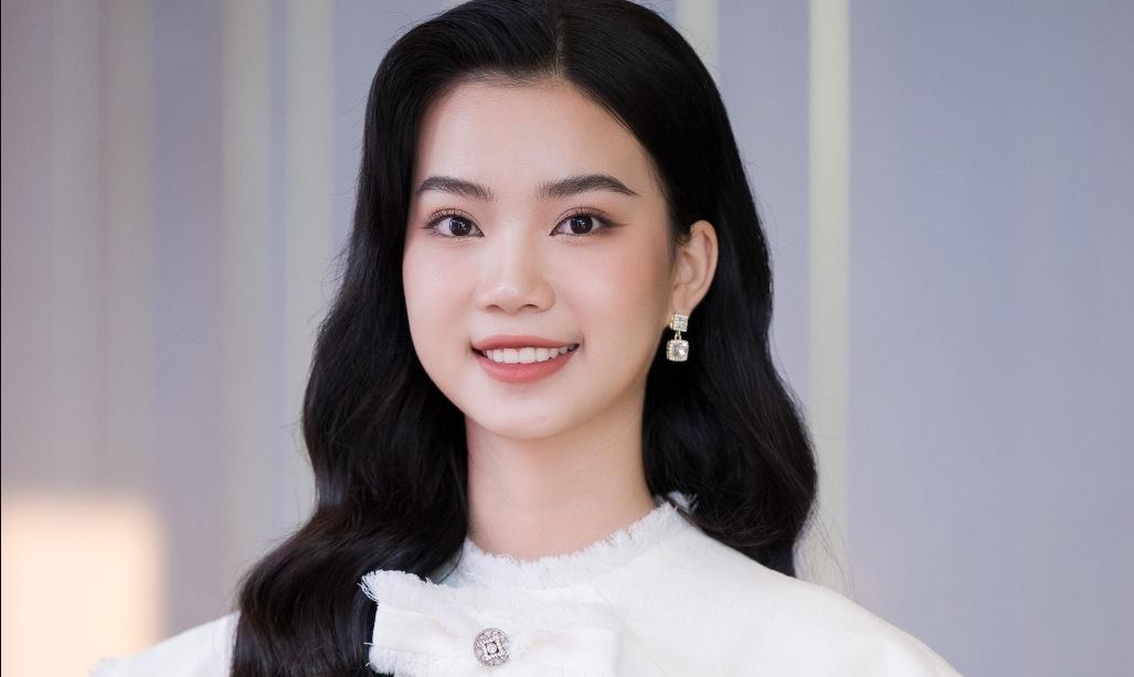 Tiểu sử Hoàng Hương Giang sinh năm 2003 đến từ tỉnh Bắc Giang