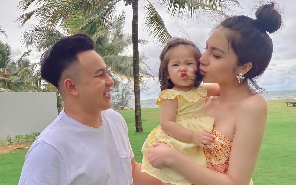 Tiểu sử Shayne Khánh Vân Trần là ái nữ chuyển giới của chủ tịch tập đoàn BreadTalk