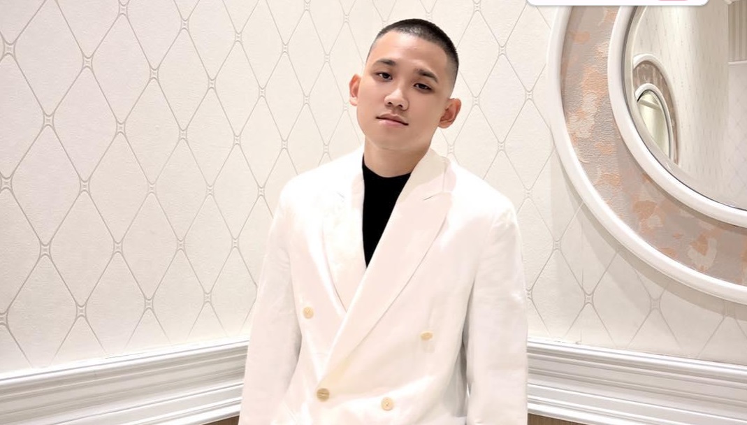 Tiểu sử Hoàng Trox có tên thật là Nguyễn Minh Hoàng sinh ngày 16/11/1993