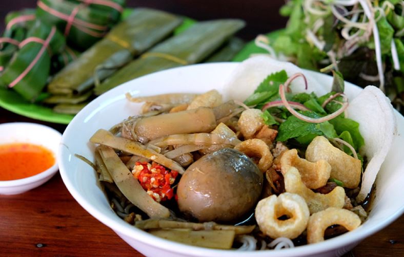 Bún cua thối có hương vị độc lạ đặc trưng