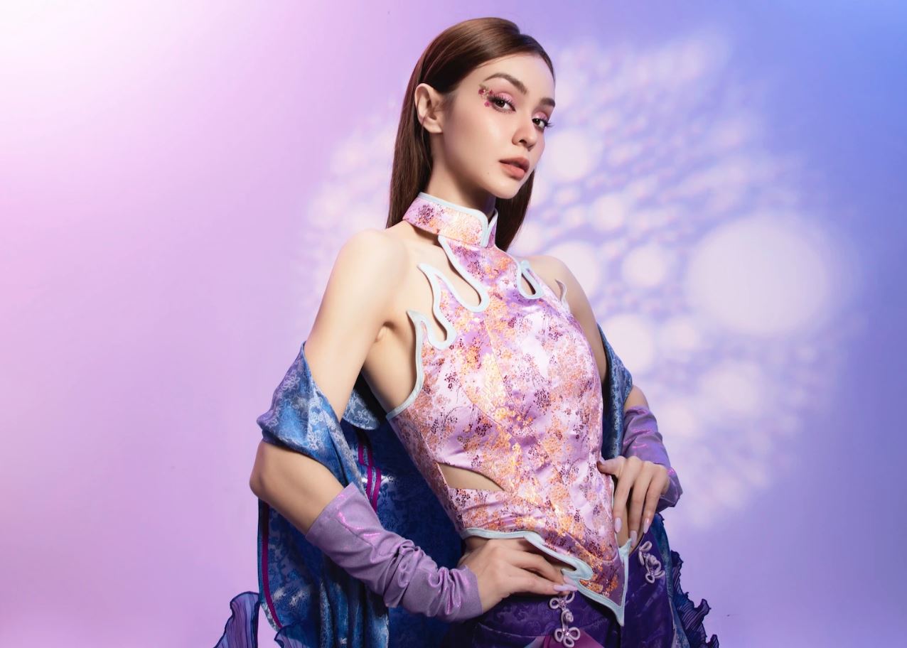 Tiểu sử Mlee từng theo học Đại học RMIT Việt Nam – cơ sở Nam Sài Gòn