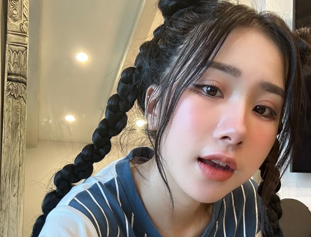 Tiểu sử Tiểu Hý có tên thật Nguyễn Thị Thủy Tiên sinh ngày 26/04/2002 đến từ Quảng Ninh