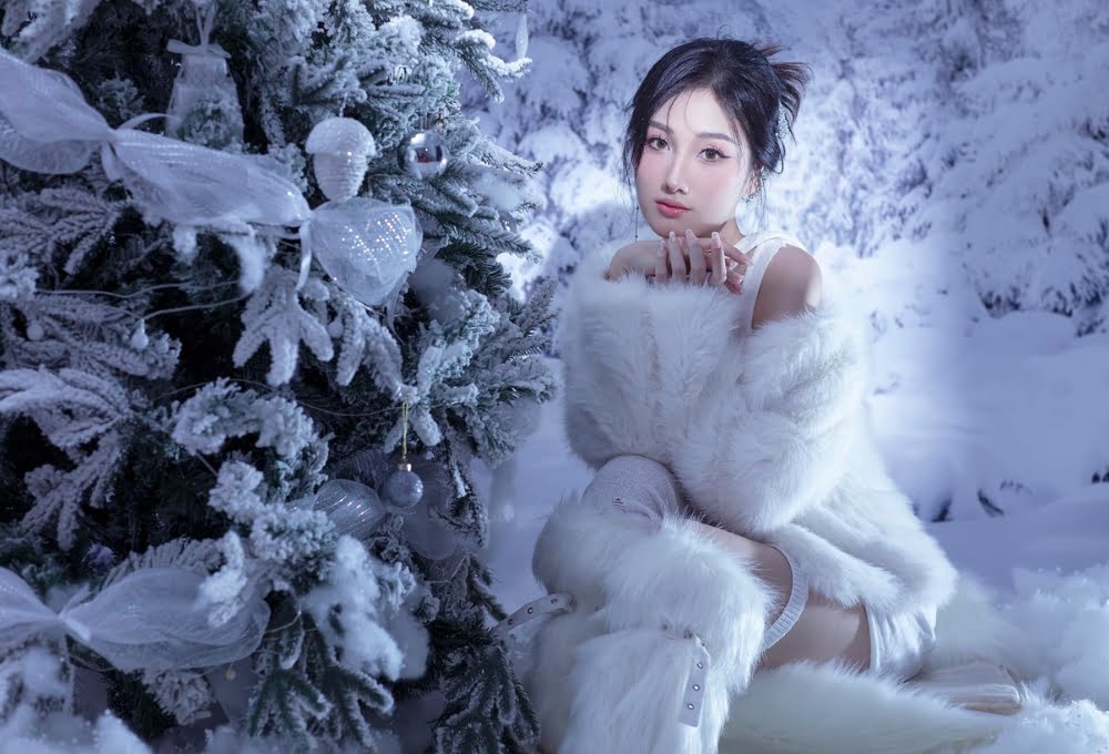 Hoàng Khánh Ly bén duyên với diễn xuất