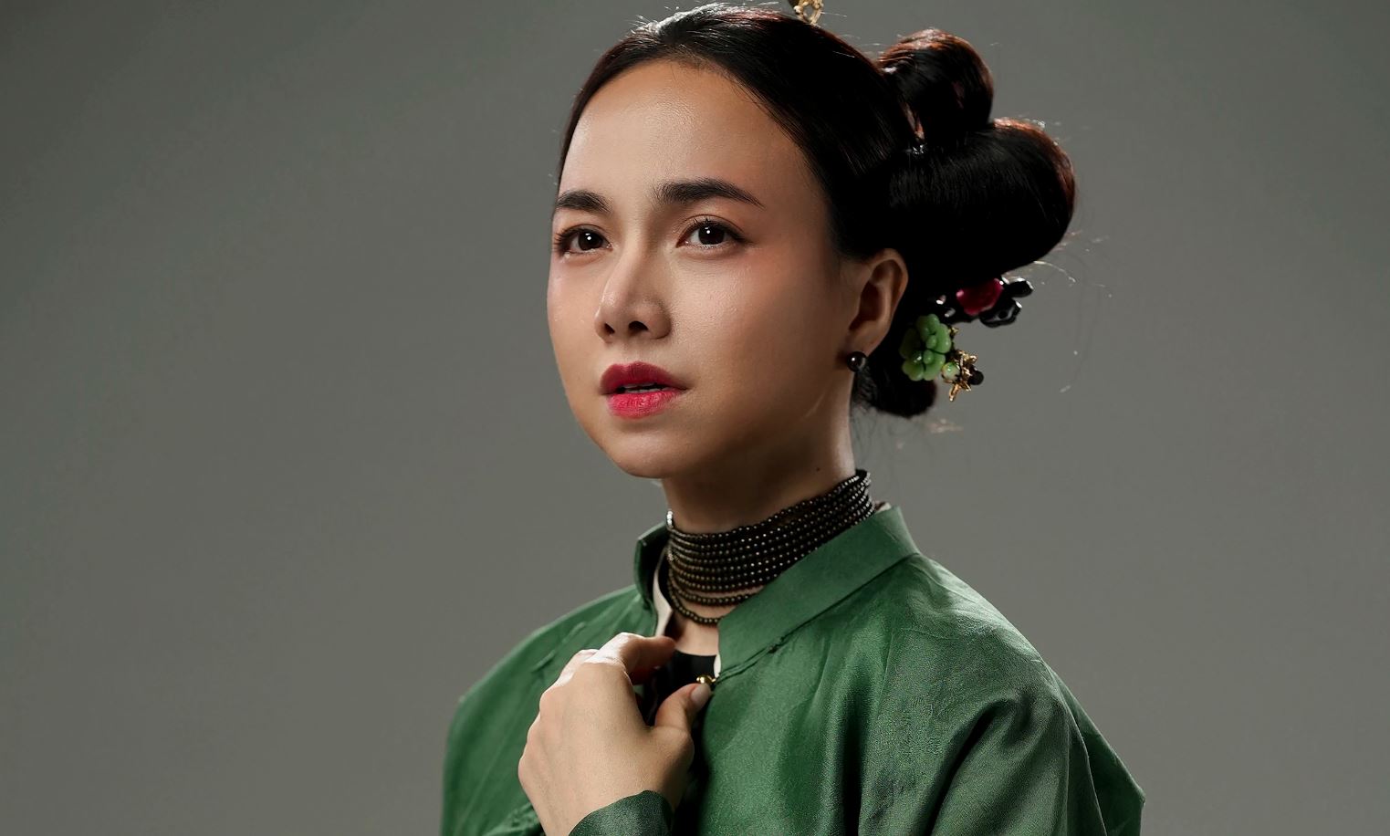 Tiểu sử Đinh Ngọc Diệp sinh ngày 11/10/1984 tại TpHCM