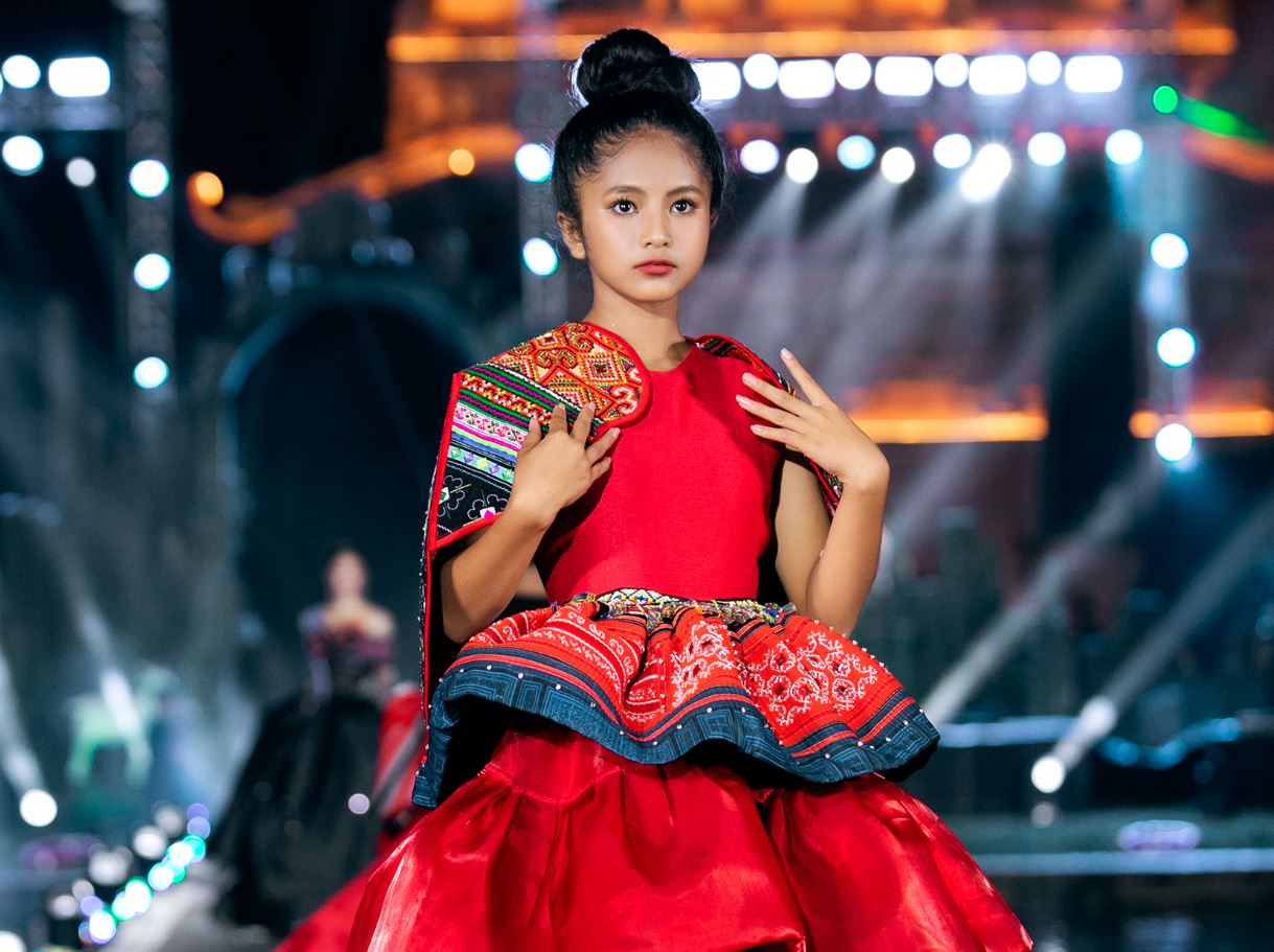 Tiểu sử Khánh Huyền Pa Cô sinh năm 2011 đến từ Xã A Bung, Huyện Đakrông, tỉnh Quảng Trị