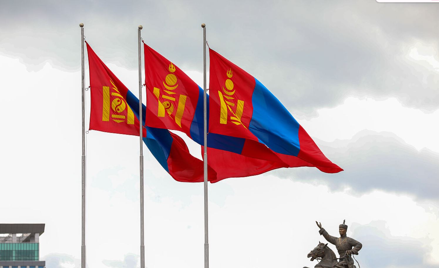 Ý nghĩa quốc kỳ Mông Cổ với màu đỏ tượng trưng cho dấu ấn của lịch sử cộng sản