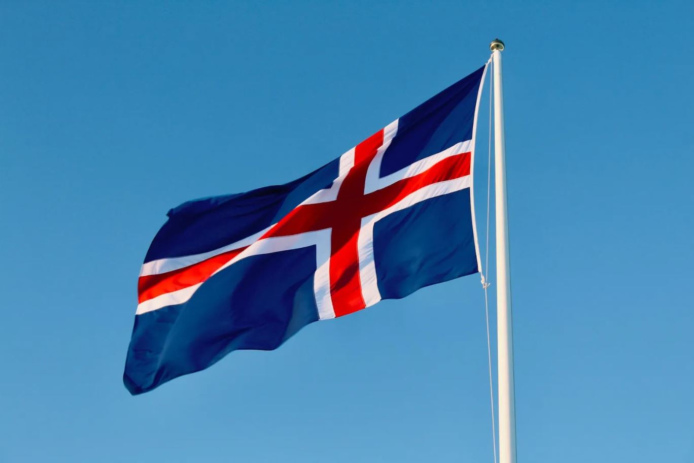 Màu sắc cờ Iceland kể câu chuyện về quốc gia Bắc Âu kiên cường, thân thiện & truyền thống