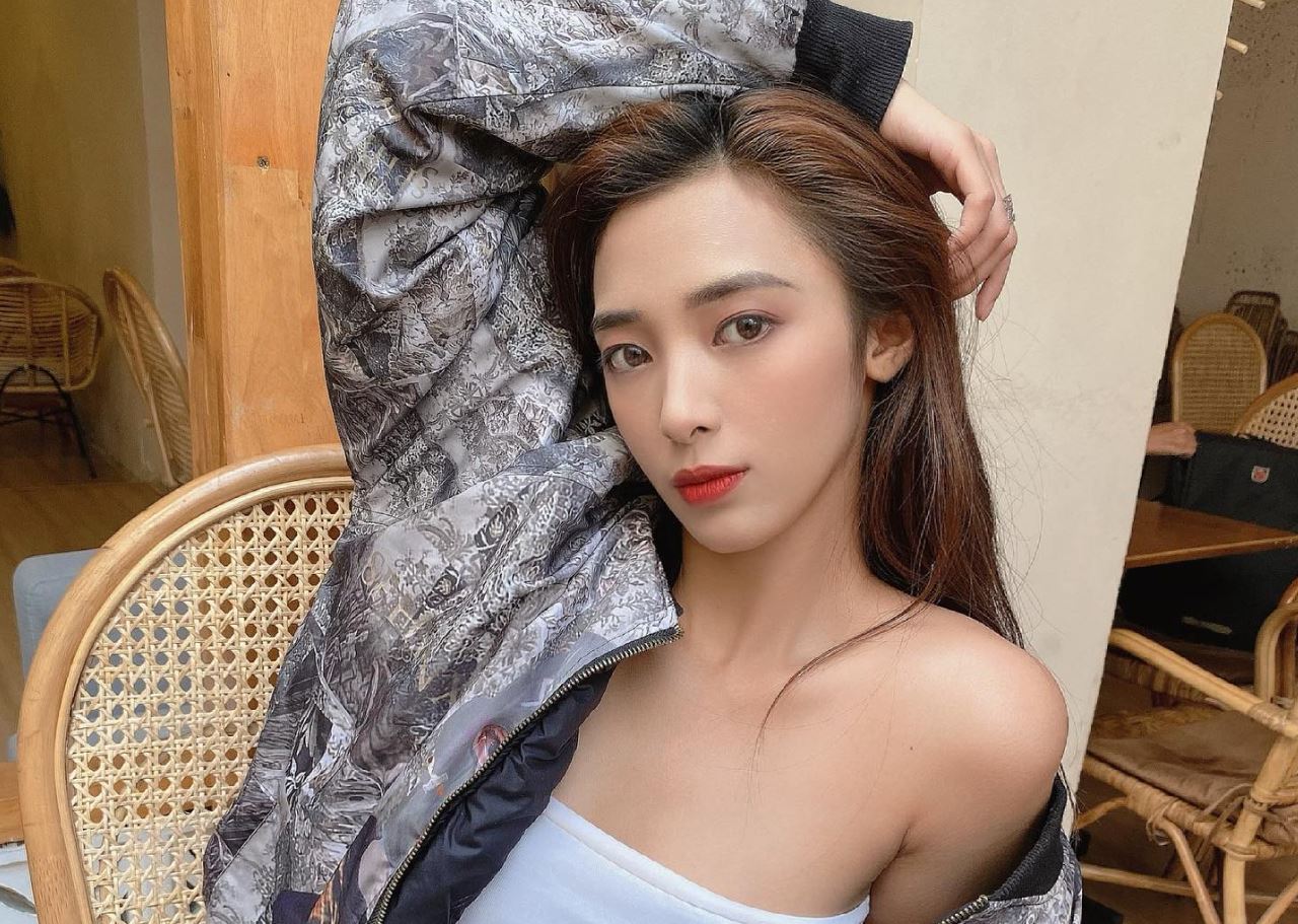 Tiểu sử Nhung Yoona chạm tay vào huy chương bạc lịch sử cho Việt Nam