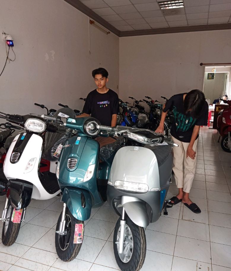 Nhân dịp khai trương, đại lý ủy quyền Bảo Trâm đã có nhiều chương trình khuyến mãi hấp dẫn như giảm 500K khi mua xe điện và giảm 1 triệu khi mua xe máy điện
