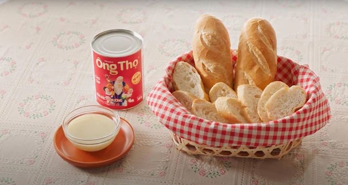 Bánh mì chấm sữa