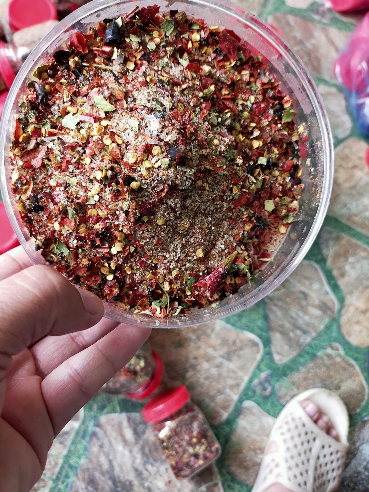 Muối chẩm chéo là đặc sản gói trọn hương vị đại ngàn