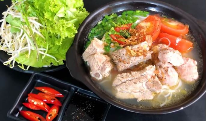 Bún sườn chua