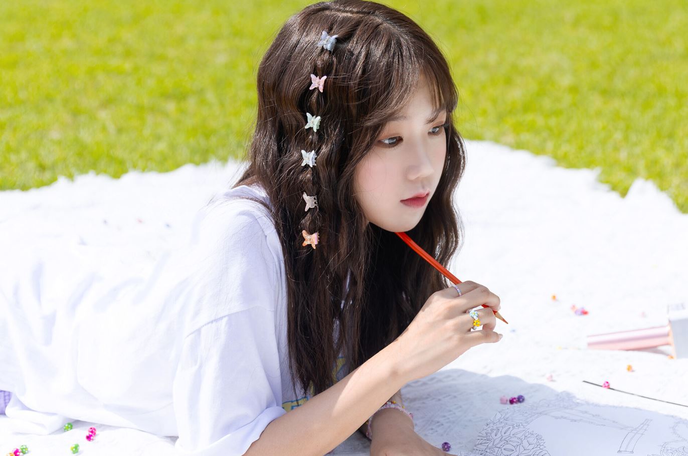 Tiểu sử Kim Yoon Hee sinh năm 2001 đến từ Hàn Quốc