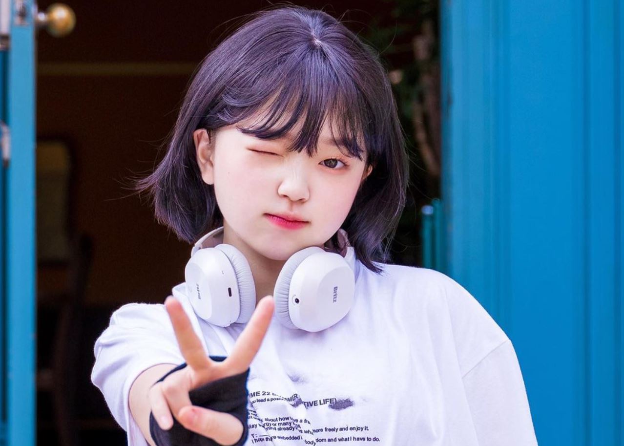 Tiểu sử Kim Yoon Hee từng góp mặt trong webdrama “187cm & 185cm”