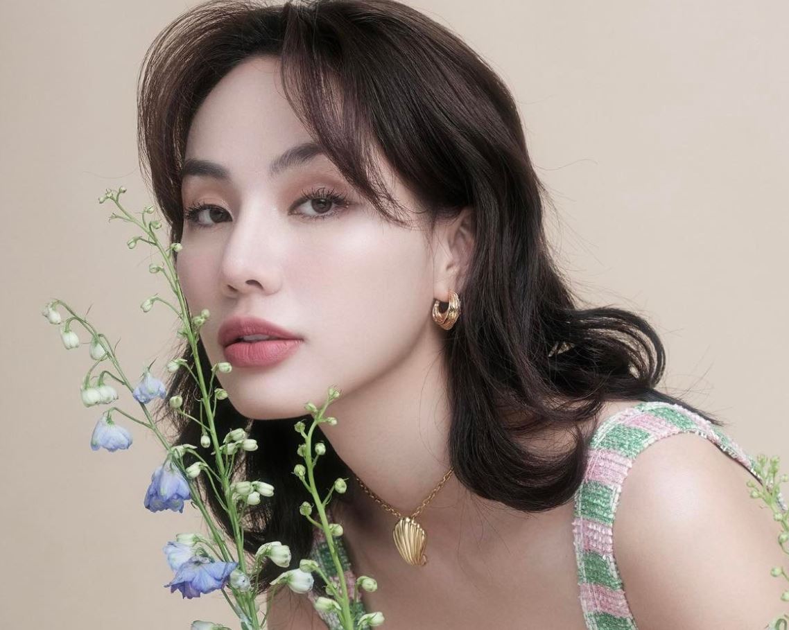 Tiểu sử Gigi Hương Giang bắt đầu sự nghiệp âm nhạc tại 