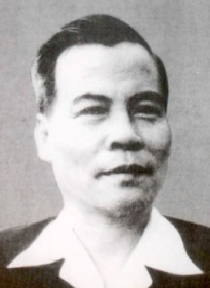Bùi Công Trừng hoạt động chủ yếu trong lĩnh vực kinh tế