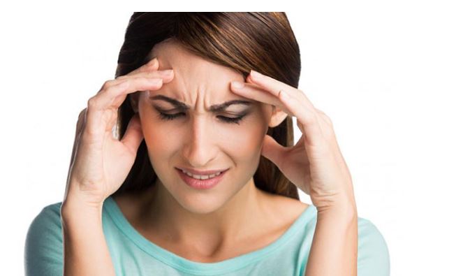 Khi bạn bị say cà phê sẽ xuất hiện các triệu chứng như nôn nao, choáng váng hay mệt mỏi và khát nước