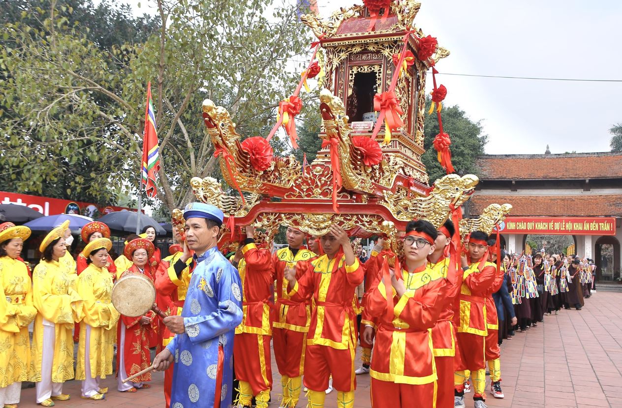 Lễ Khai ấn đền Trần