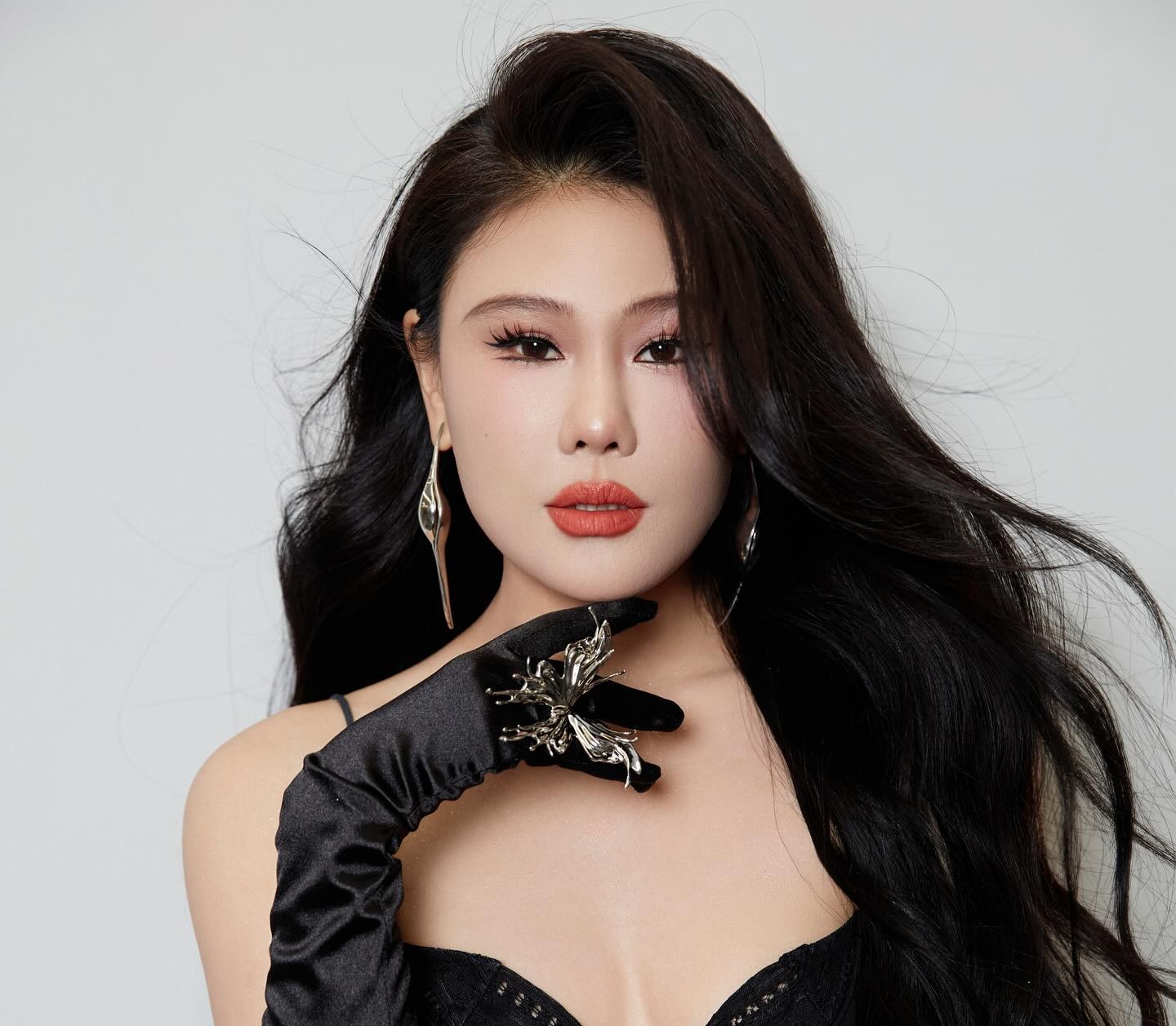 Tiểu sử Tia Ray