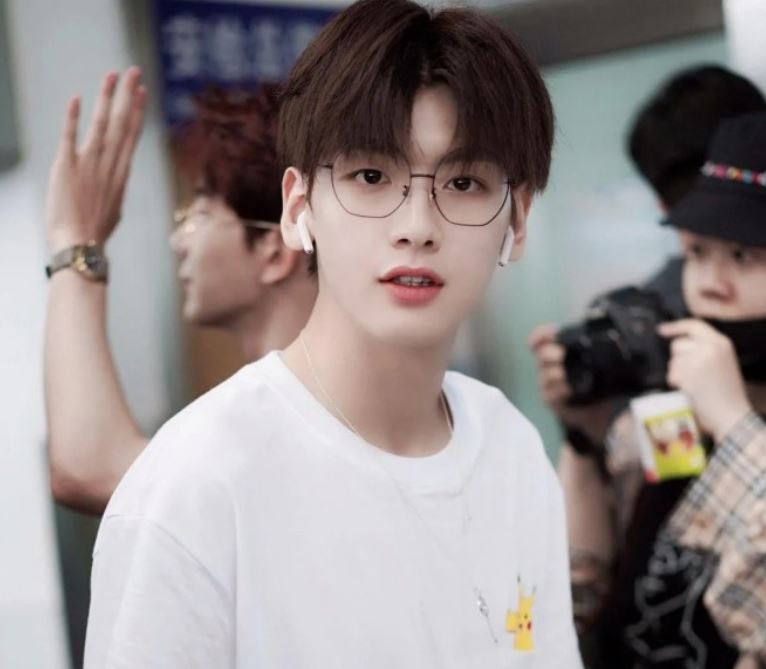 Tiểu sử Trạch Tiêu Văn