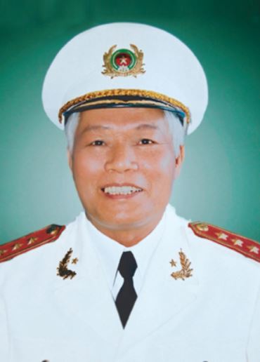 Ông từng đảm nhận nhiều chức vụ khác nhau như Cán bộ cục Bảo vệ chính trị - Bộ Công an, Giám đốc Công an tỉnh Bắc Thái,…