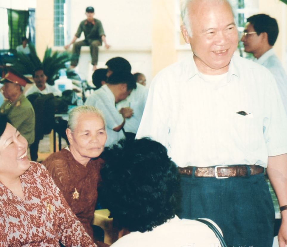 Đồng chí Cao Đăng Chiếm đã được Nhà nước trao tặng nhiều giải thưởng cao quý như Huân chương Chiến công hạng Nhất,…