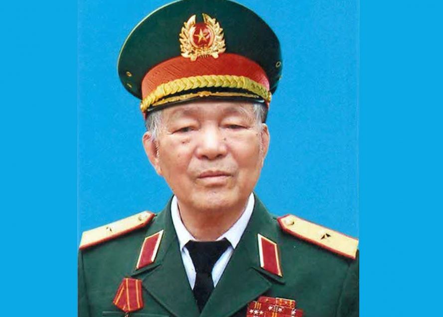 Ông được Nhà nước phong tặng quân hàm Thiếu tướng vào tháng 06/1992