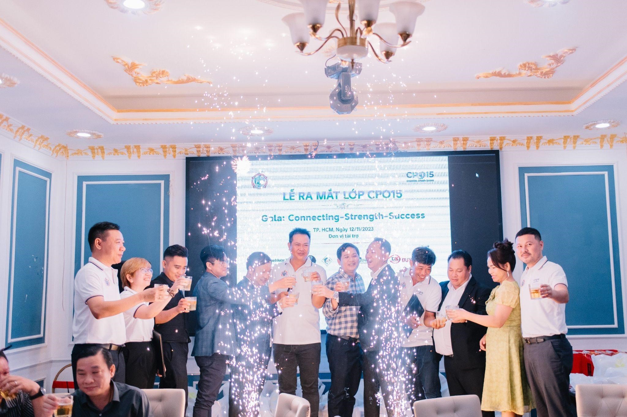 Khai tiệc lớp CPO 15