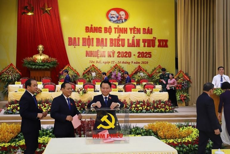 Sáng ngày 24/06, đồng chí Đỗ Đức Duy đã báo cáo kết quả làm việc Hội nghị lần thứ nhất Ban chấp hành Đảng bộ