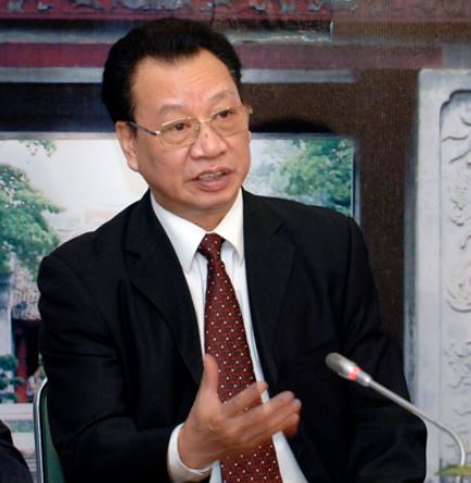 Phùng Hữu Phú được biết đến là chính khách nổi tiếng của nước Việt Nam dân chủ cộng hòa