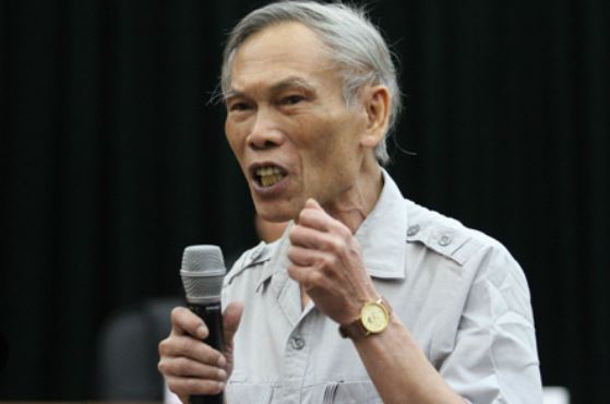 Trương Đình Tuyển là Bộ trưởng Bộ thương mại Việt Nam