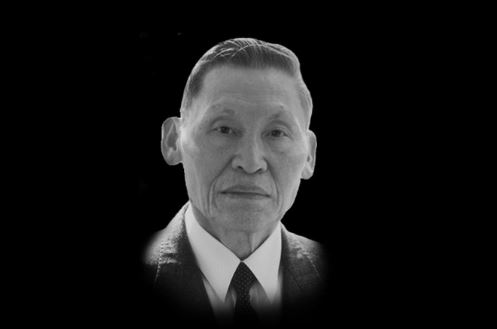 Ông từng là Chủ tịch Hội Luật gia Việt Nam, Ủy viên Ủy ban TW Mặt trận Tổ quốc Việt Nam