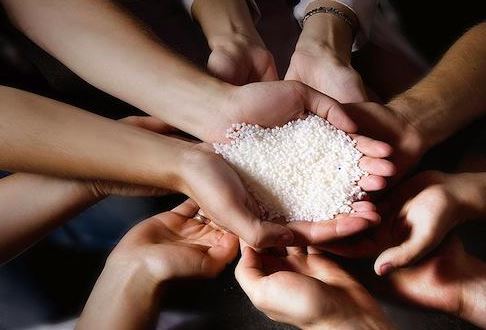 Bất kỳ ai cũng có thể làm từ thiện, không phân biệt tuổi tác, giới tính hay nghề nghiệp và cũng không cần bạn có nhiều hay ít tiền