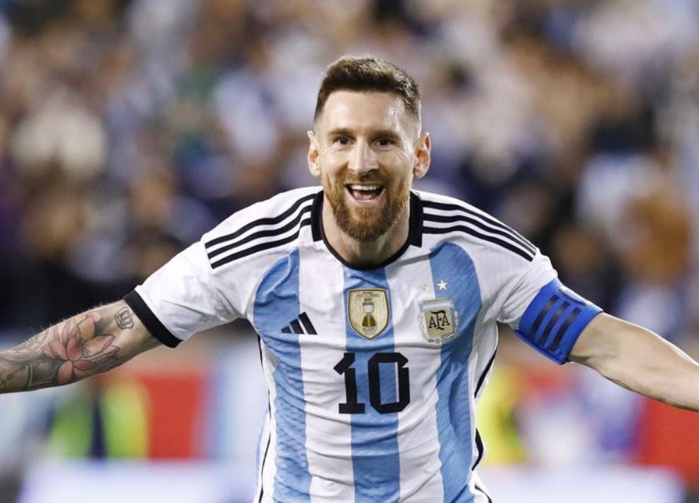 Lionel Andrés Messi hay còn được biết đến với tên gọi Lionel Messi sinh 24/6/1987