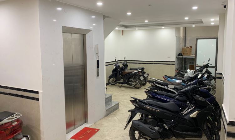 Nhiều tòa nhà, chung cư tại Hà Nội nói không với xe điện