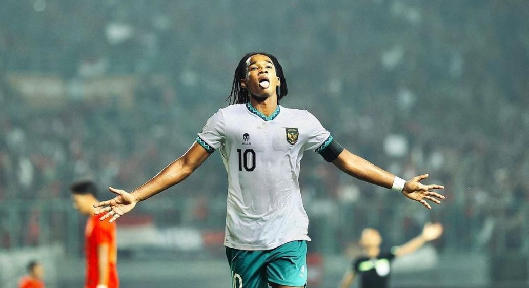Ronaldo Kwateh là cầu thủ bóng đá tài năng của xứ vạn đảo – Indonesia